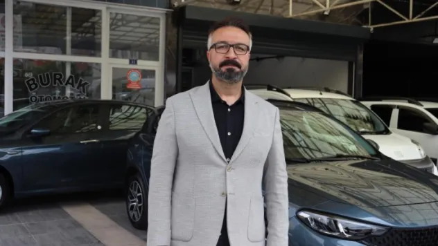 Oto Galericiler Sitesi'nde Tuzcuoğlu 1 oy farkla yeniden başkan