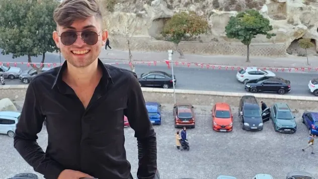 Otomobilin çarptığı 18 yaşındaki genç yaşamını yitirdi