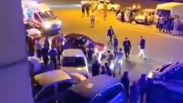 Otomobilin çarptığı genç tedavi altına alındı