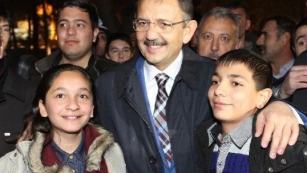 Özhaseki Sevgi Çemberinde 