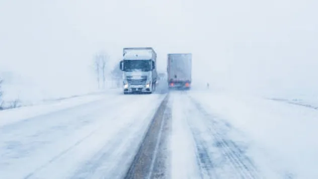 Kayseri - Pınarbaşı Karayolu tır ve çekici trafiğine kapandı