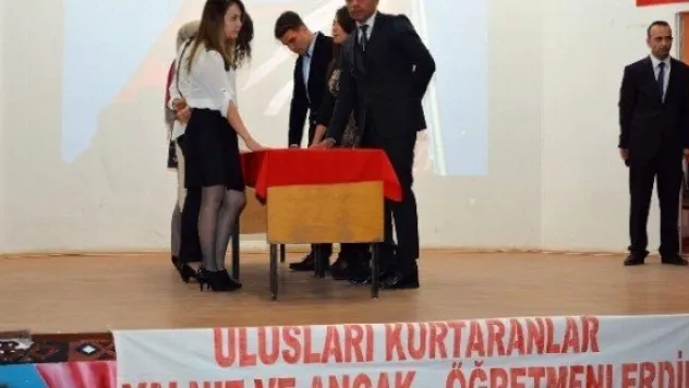 Pınarbaşı'nda 24 Kasım Öğretmenler Günü Kutlandı 