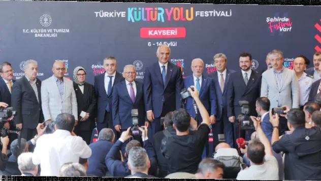 Popüler konserlerin gölgesinde Kültür Yolu Festivali başladı