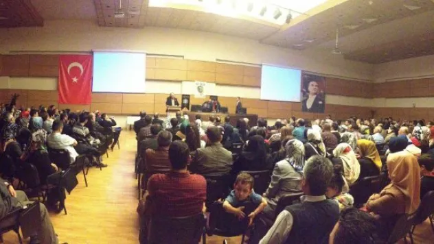 Prof. Dr Tarhan ailede iletişim sorunlarını anlattı