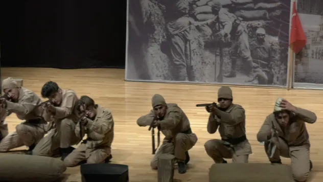 Rektör Karamustafa, 'Çanakkale'de canını feda eden askerlerimize minnettar olmalıyız'