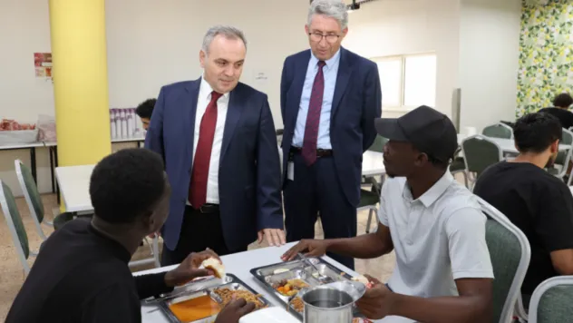 RektörAltun, Tıp Fakültesi Öğrencileri ile Bir Araya Geldi