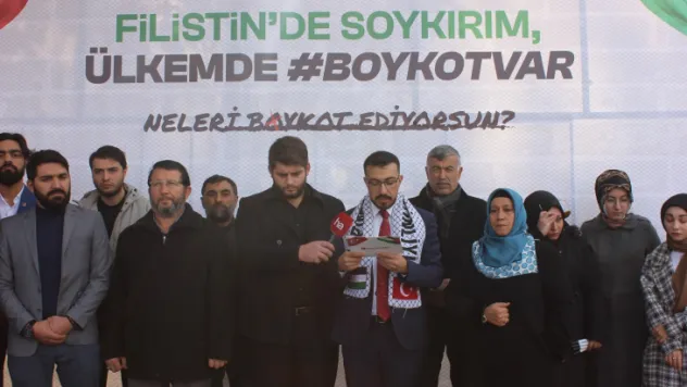 Saadet Partisi'nden Boykot Duvarı