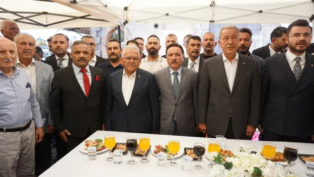 Saat Kulesi gurbetçilere verildi