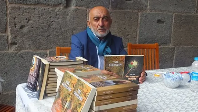 Şair Suat Dağ İmza Günü Gerçekleştirdi