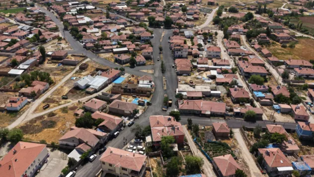 Sarıoğlan'da 38 Milyon TL'lik Sıcak Asfalt Yatırımı