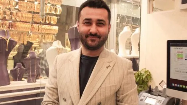 Sarraf İhsan Gülderdi, 'Altının ONS fiyatı 2 bin 400 dolara kadar çıkabilir'