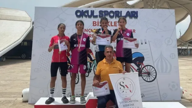 Şehit Necmettin Bayraktar Ortaokulu Türkiye 3'üncüsü oldu