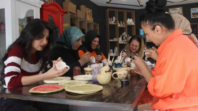 Seramik üreterek başladılar, Avrupa'ya açılmak istiyorlar