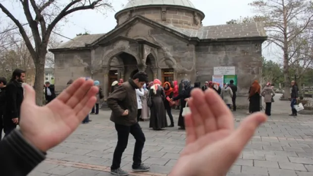 Seyyid Burhanettin Hazretleri'nin huzurunda Ramazan