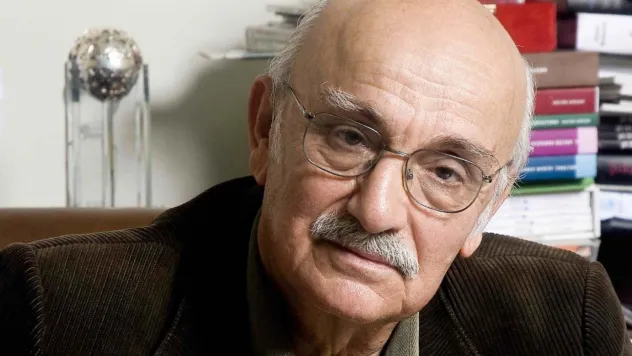 Sinan'ın Anıları belgeseli yapımcısı Metin Sözen, hayatını kaybetti