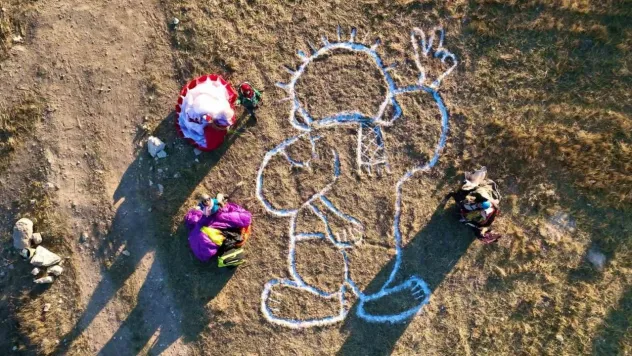 Yamaç paraşütçülerinden Filistin'e destek mesajı