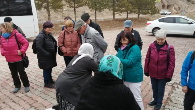 Soğanlı'da turizmcilerin yüzünü Alman turistler güldürdü