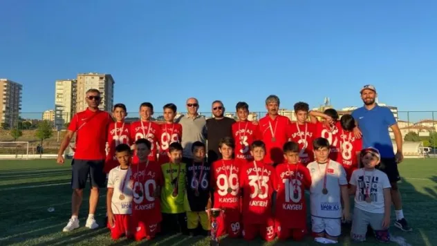 Spor A.Ş'den çifte şampiyonluk