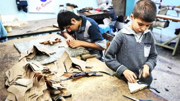 Suriyelilerin iş hayatı yasallaşıyor