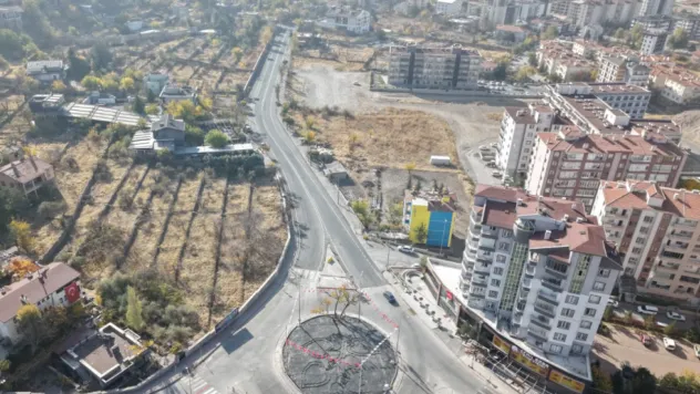Talas Atatürk Bulvarı'ndaki Asfalt Yenileme Çalışmaları Tamamlandı
