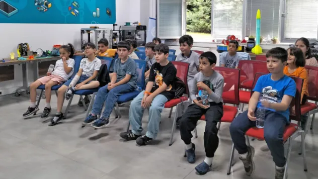 Talas Belediyesi'nden Geleceğin Teknoloji Yıldızlarına Yaz Desteği