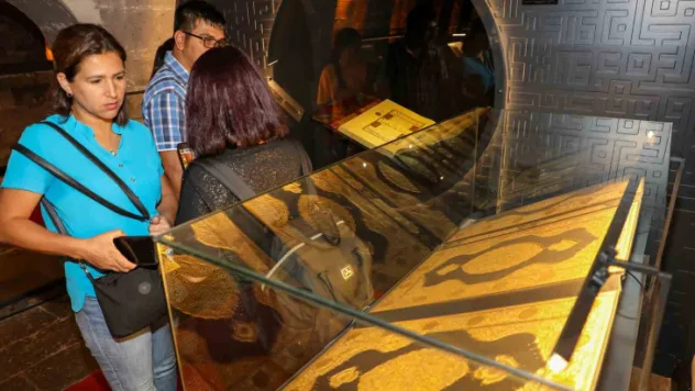 Tıpkıbasım Kur'an Sergisi'ne yoğun ilgi