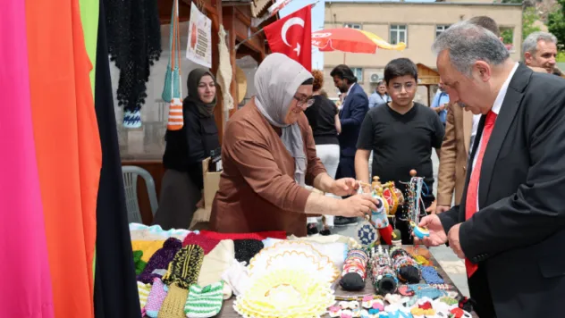 Talas'ta Bu Pazar Nisan Ayının İkinci 'Maharetli Elleri'