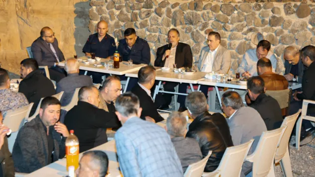 Talas'ta Muhtarlar Mengücek'te Buluştu