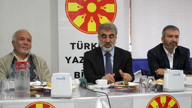 Taner Yıldız, şairler ile bir araya geldi