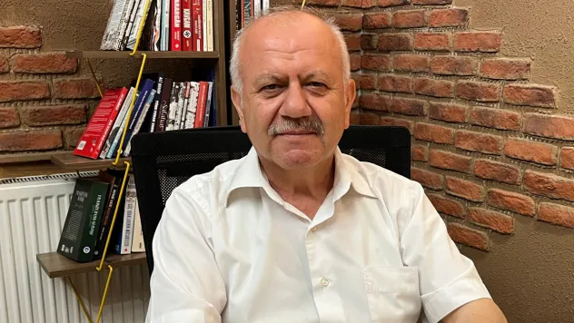 Tarihçi Arslan 'Müslüman olmayan Türk'ü, Türk saymamak gibi bakış açılarımız var maalesef'