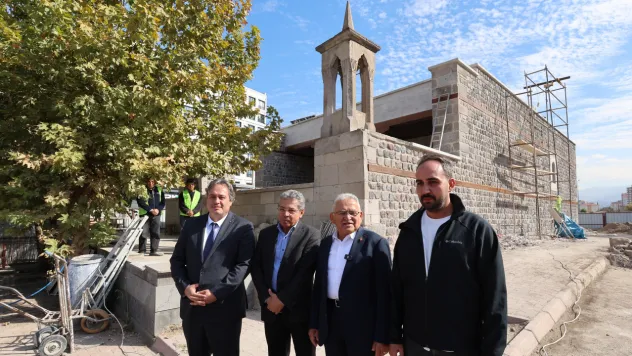 Tarihi Tasmakıran Camii'nde son rötujlar