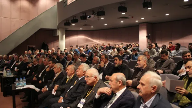 'Tarihi Yaşatmak, Şehri yaşatmak' Sempozyumu başladı