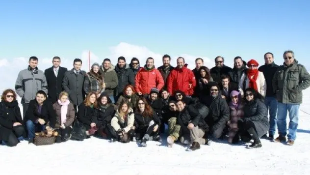 Taş Mektep Oyuncuları Erciyes'te