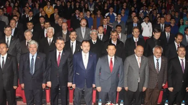 Taş Mektepliler Mehmet Akif Ersoy'u andı