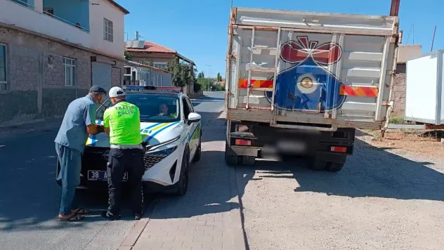 Tehlikeli taşımacılık yapan sürücüye 2 bin 72 TL cezai işlem