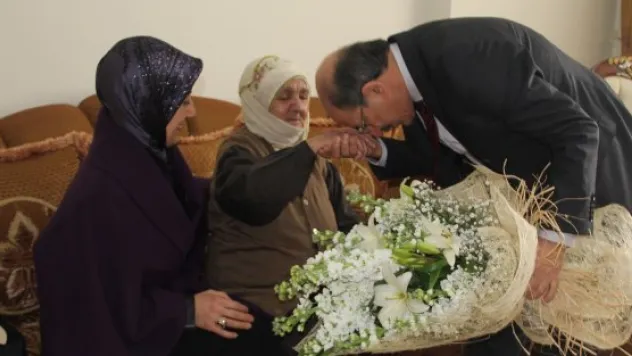 Tekden'den 8 Mart Kadınlar Gününde anlamlı ziyaret