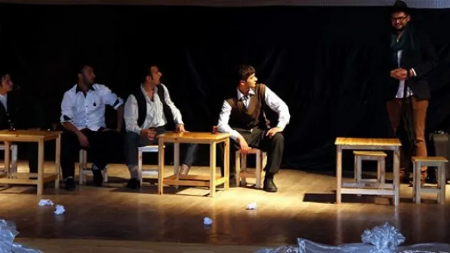 Temaşa İstasyonu Sanat Topluluğu'ndan 'Senarist' oyunu