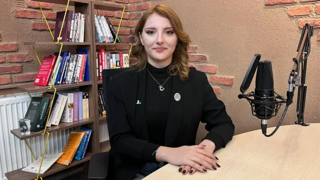 Tiyatro Eğitmeni Yağar, 'Tiyatro sadece sahne değil, özgüven demek'