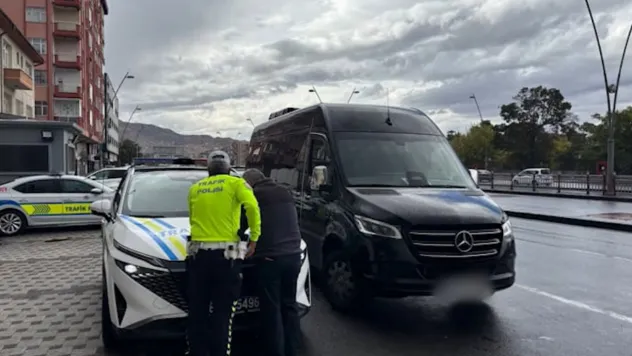 Trafik güvenliğini tehlikeye sokan sürücülere 16 bin liralık cezai işlem
