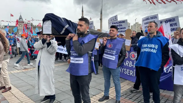 Türk Harb-İş Sendikası'ndan tabutlu eylem
