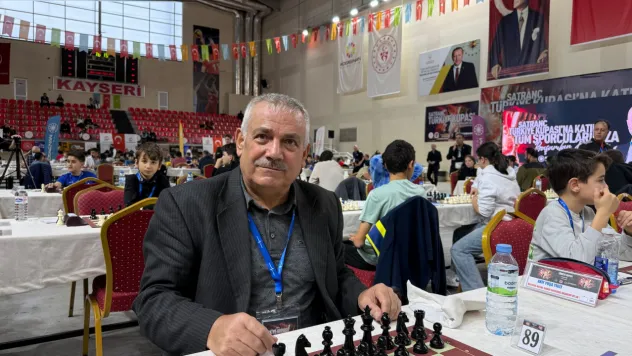 Türkiye Satranç Kupası'nın 67 yaşındaki en yaşlı sporcusu Şanlı: 'Gelecek için çok ümitliyim'