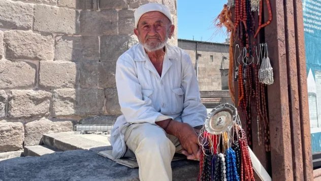 Ulaşımını 40 senedir bisikletle yapan 79 yaşındaki Mehmet Karaimam, 'Sağlığımı bisiklete borçluyum'