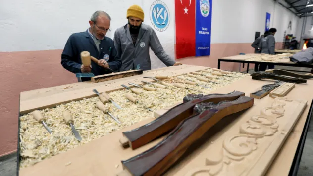 Unutulan Mesleklerin Ustaları Yetiştiriliyor
