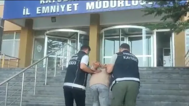 Uyuşturucu suçundan 13 yıl hapis cezasıyla aranan şahıs yakalandı