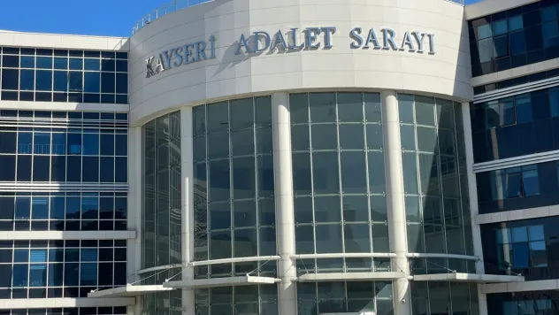 Uyuşturucu ticaretiyle yargılanan sanık suçlamayı reddetti