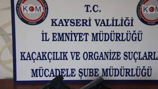 Uyuşturucu tacirlerine gözaltı