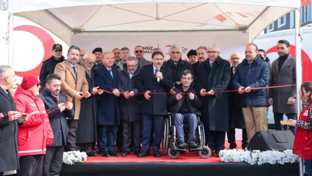 Vali Çiçek: 'Kayseri Kızılay'a Kızılay Kayseri'ye çok yakışıyor'