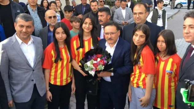 Vali Çiçek: 'Bu gençliği kimseye teslim etmeyiz'