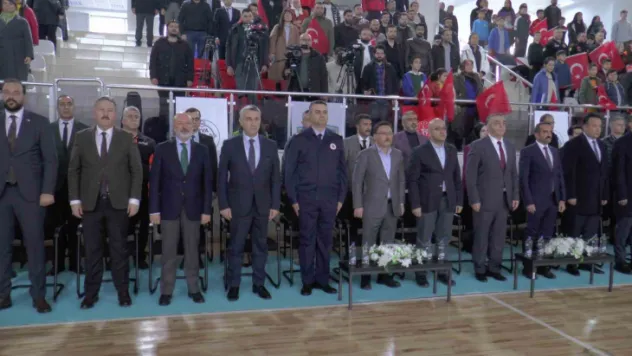 Vali Çiçek: 'Her mahallede bir spor okulumuz olsun istiyoruz'