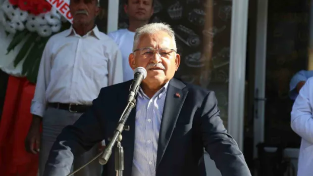 Vali Çiçek Ve Başkan Büyükkılıç, Sarkafe Pastanesi Ve Kitap Kafe'nin açılışını yaptı